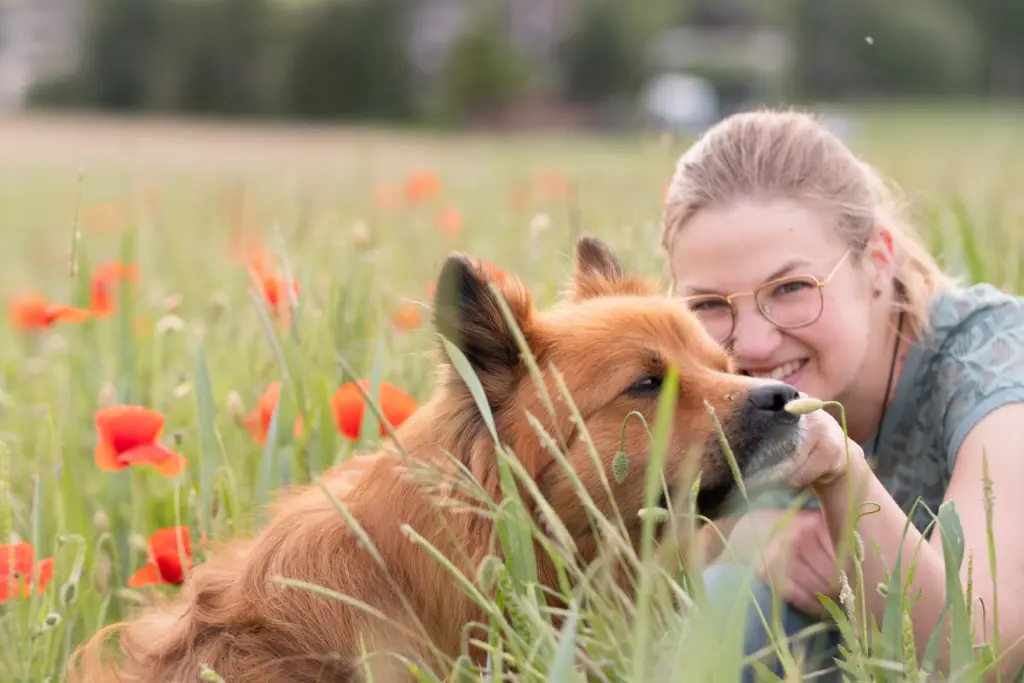 Alt Text mit Name + Keyword