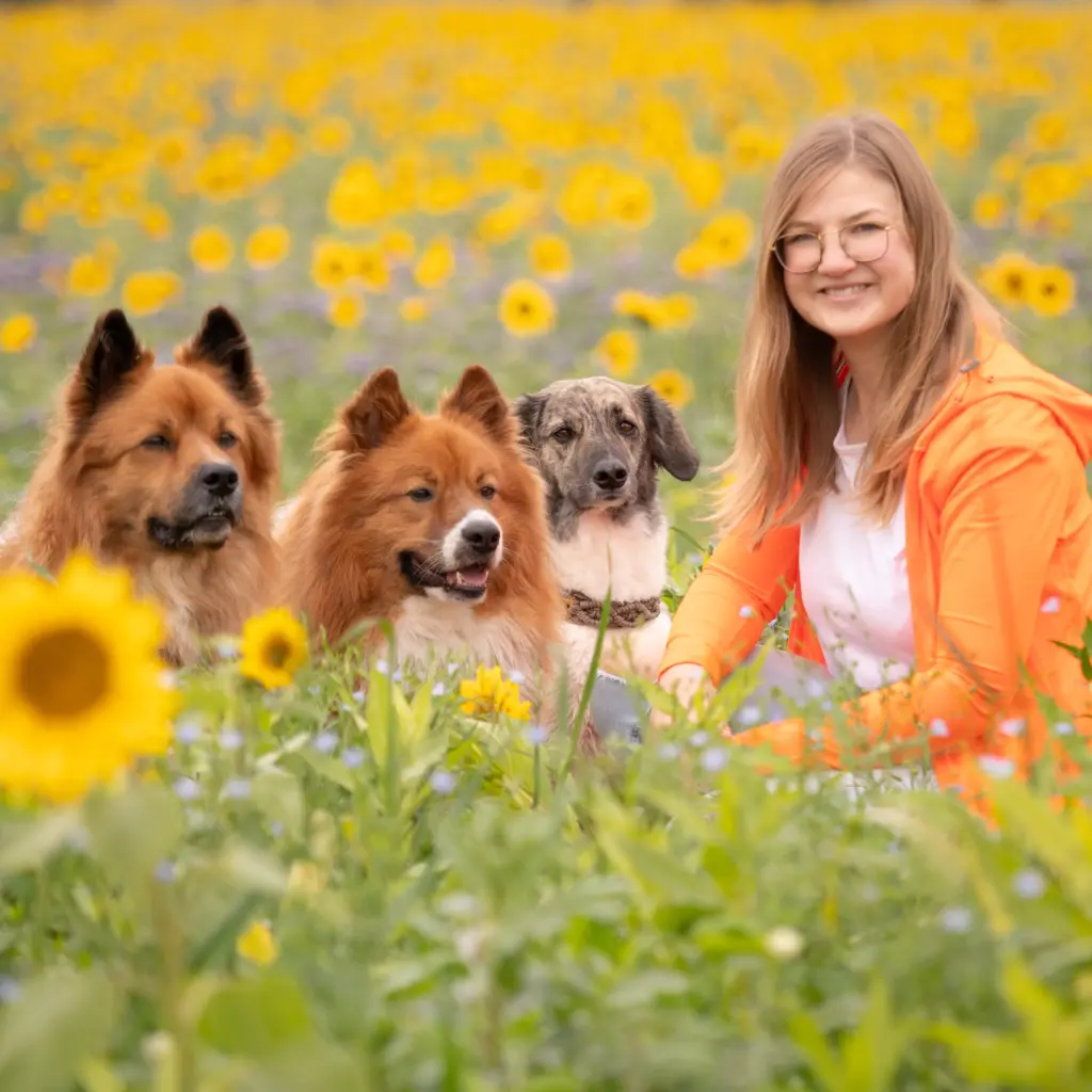 Nicole Czwielong Alt und Hund Alt Text mit Name + Keyword